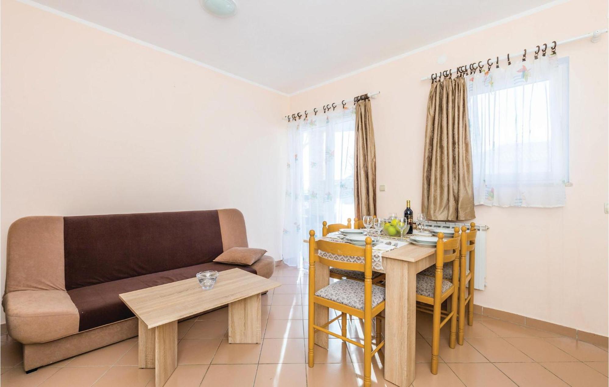 Nice Apartment In Matulji With Kitchen Екстериор снимка